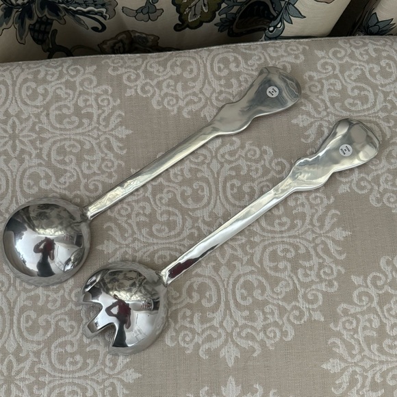 2 Beautiful Aluminum 14” Salad Serving Utensils - Picture 2 of 6